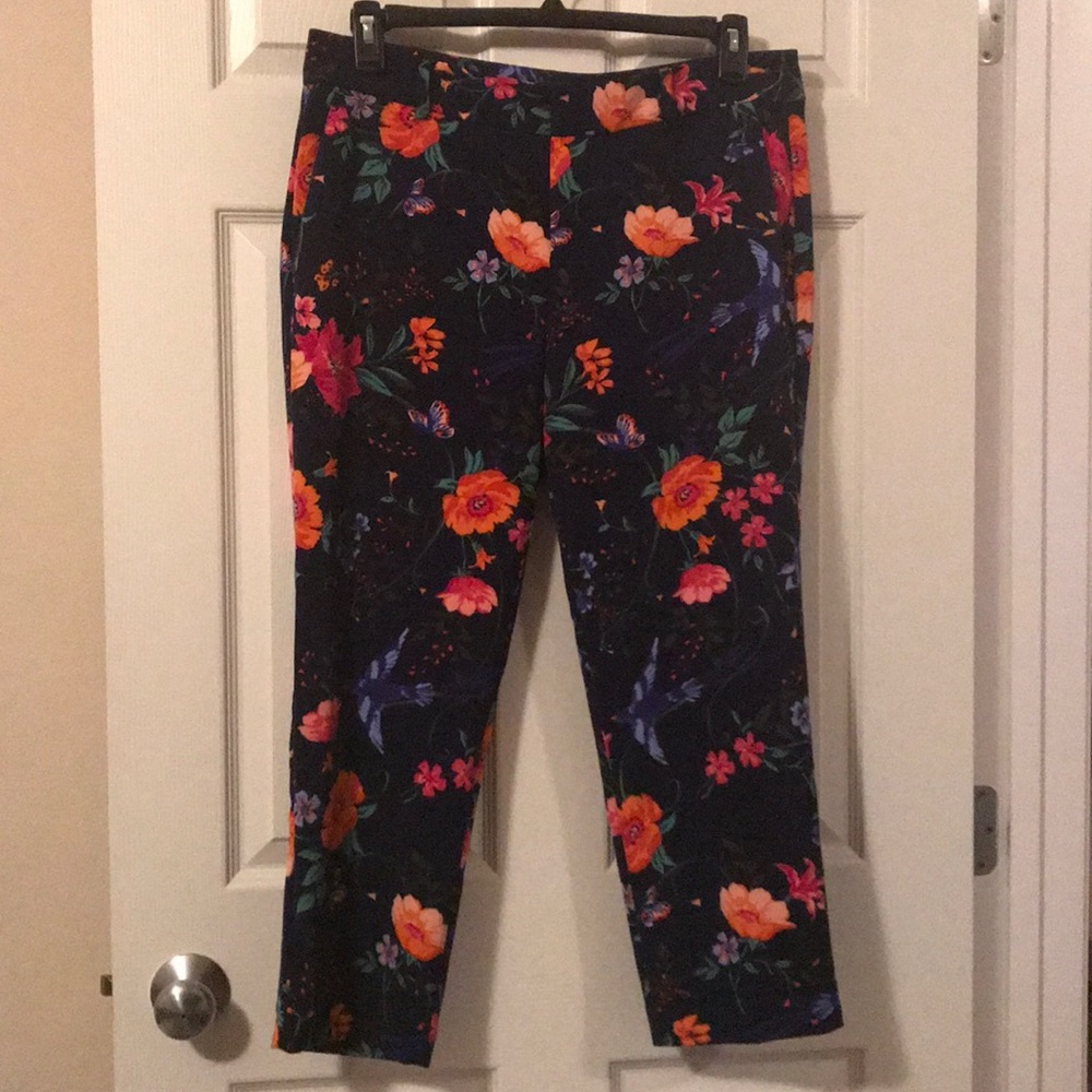 Like New Cropped Dress Pants